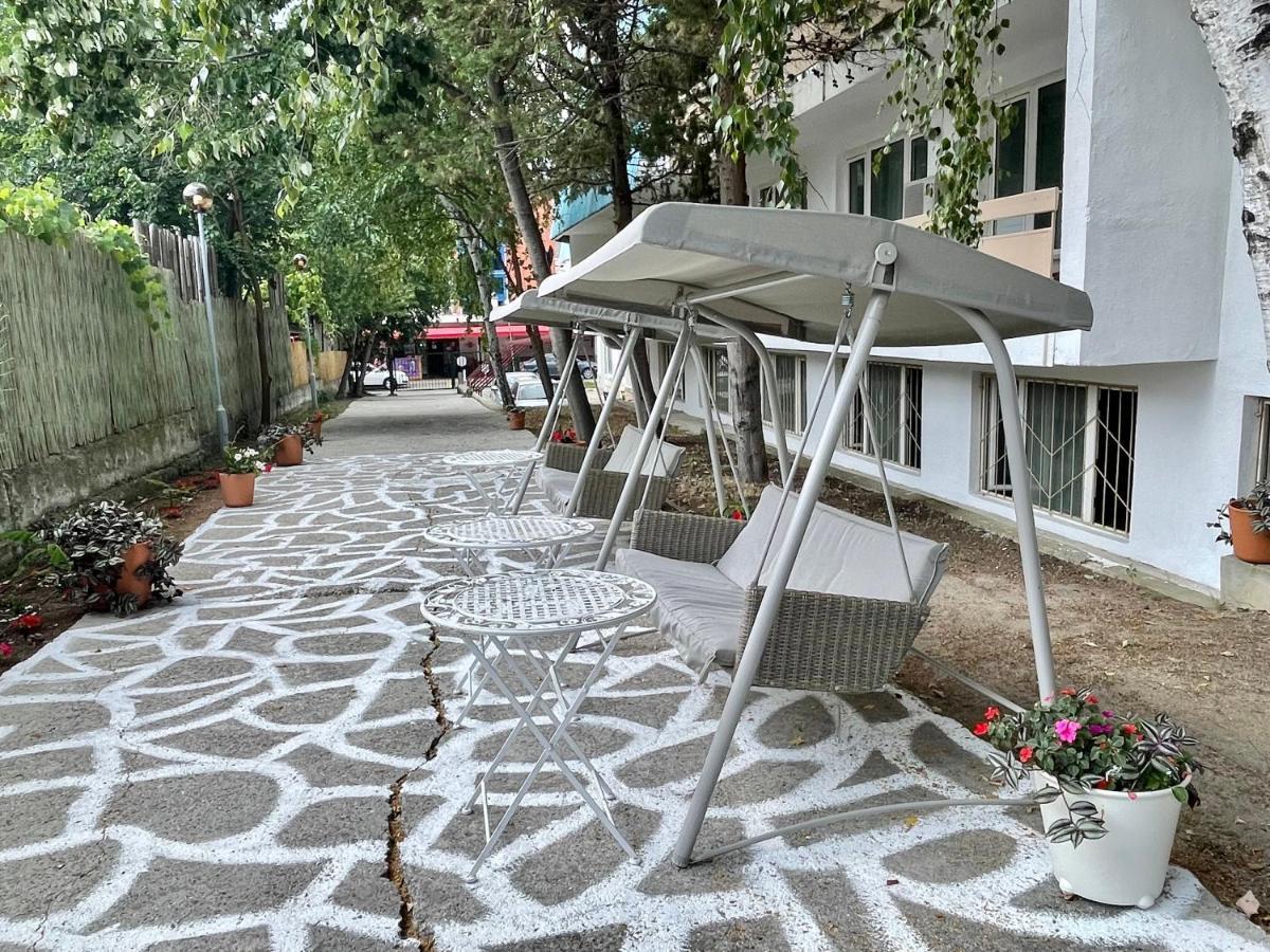 Amadina Garden Hotel Lozenets Luaran gambar