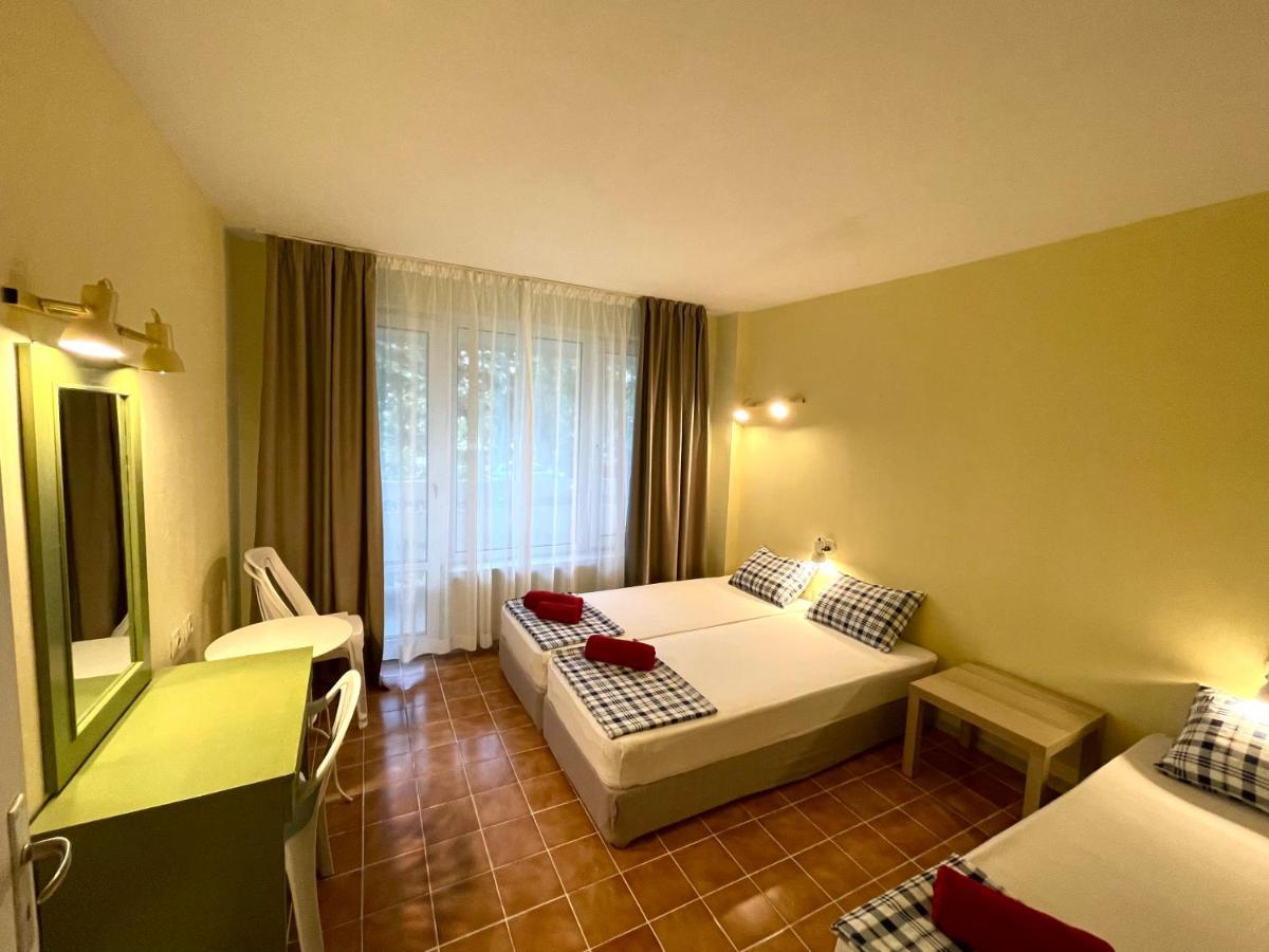 Amadina Garden Hotel Lozenets Luaran gambar