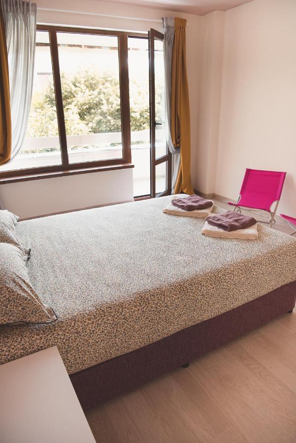 Amadina Garden Hotel Lozenets Luaran gambar