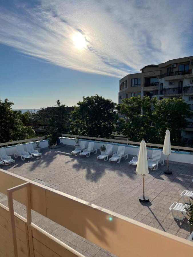 Amadina Garden Hotel Lozenets Luaran gambar