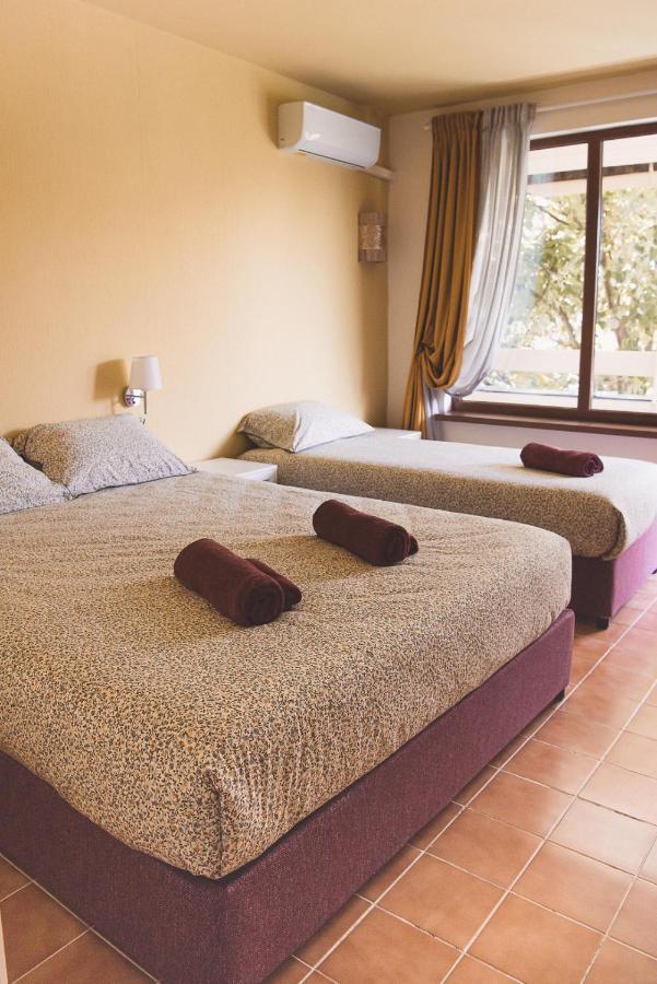 Amadina Garden Hotel Lozenets Luaran gambar