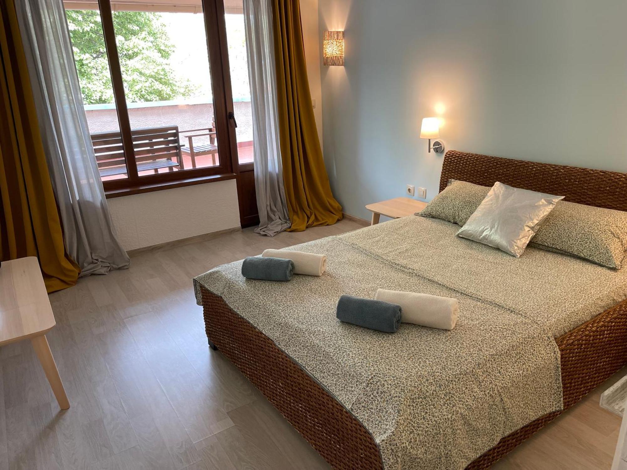 Amadina Garden Hotel Lozenets Luaran gambar