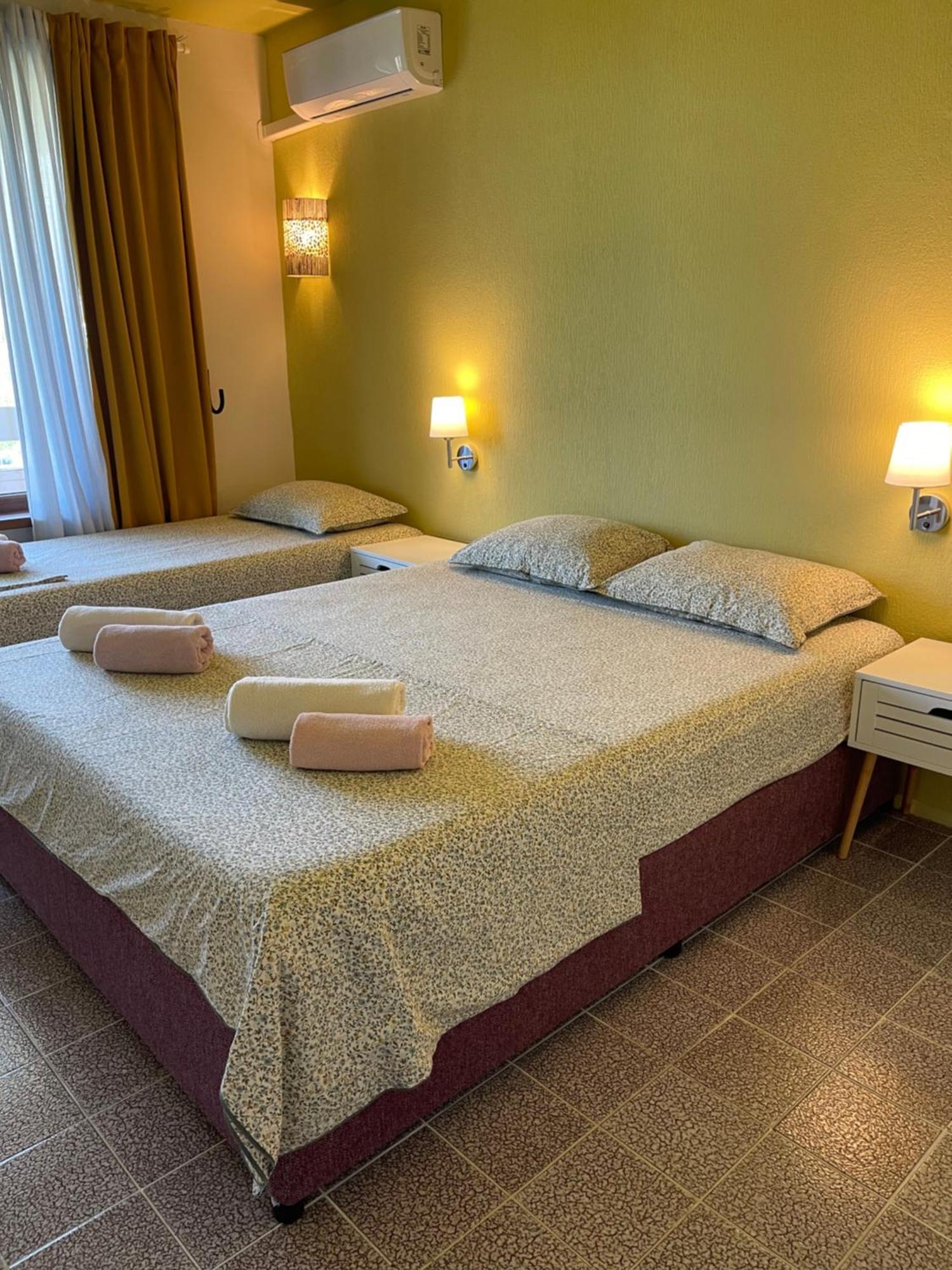 Amadina Garden Hotel Lozenets Luaran gambar